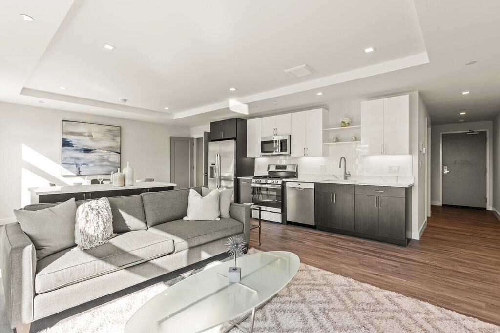 30 Collins Avenue # 000 Property Photo 15