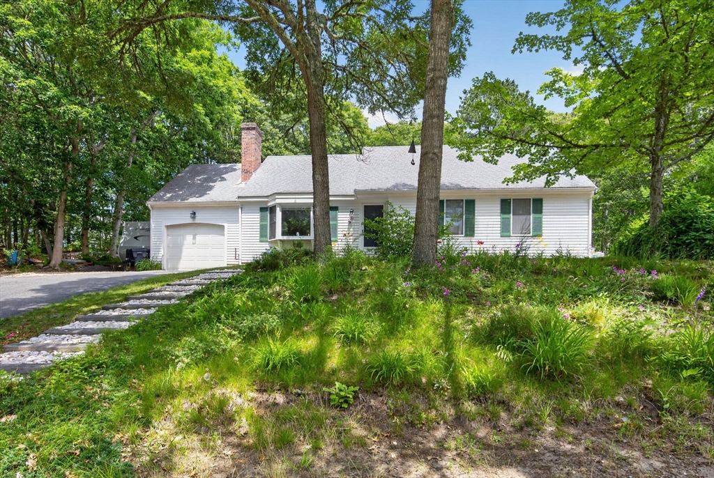 33 Duck Marsh Ln Property Photo 1