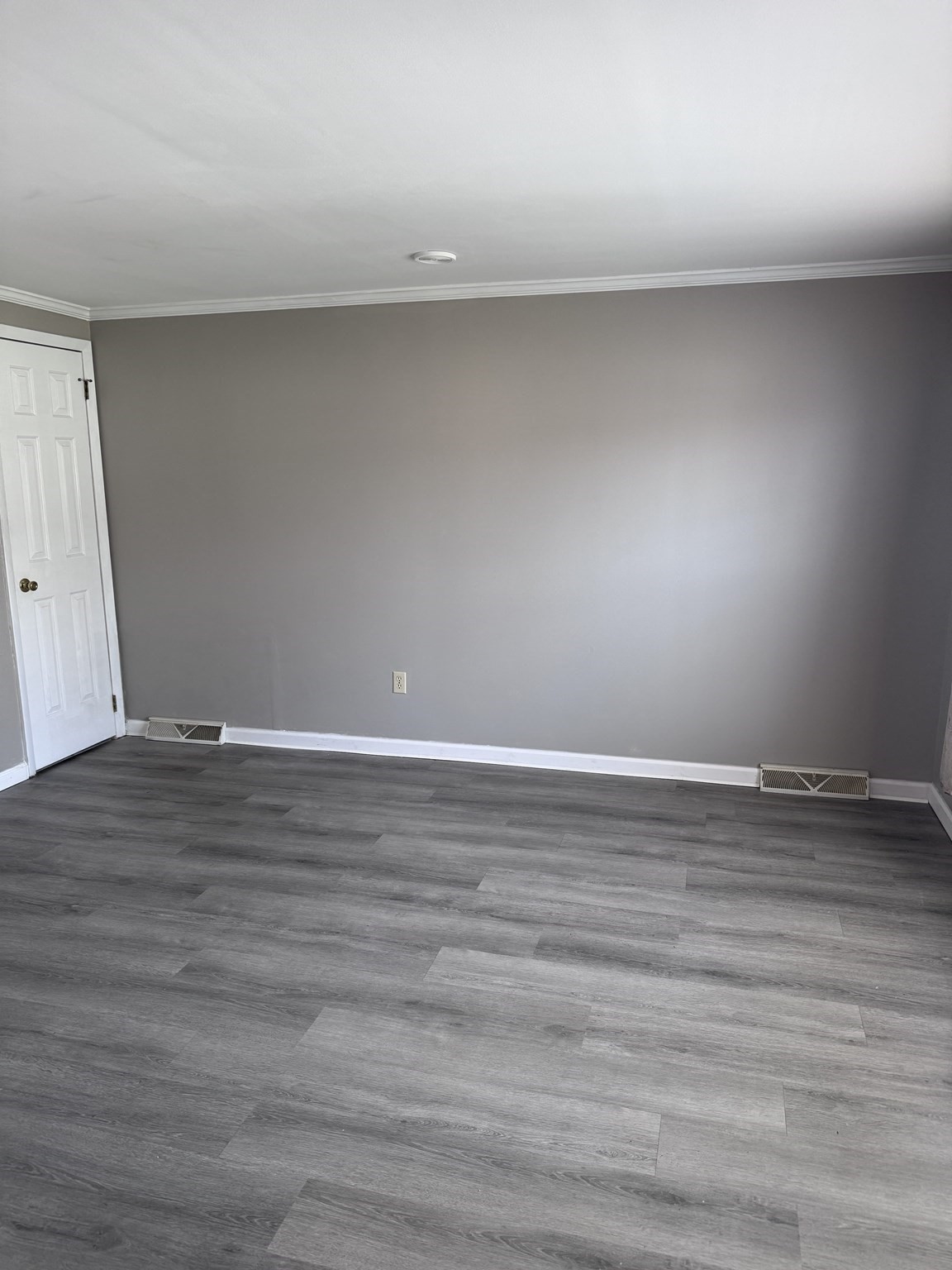 3 Round Table Rd Property Photo 10