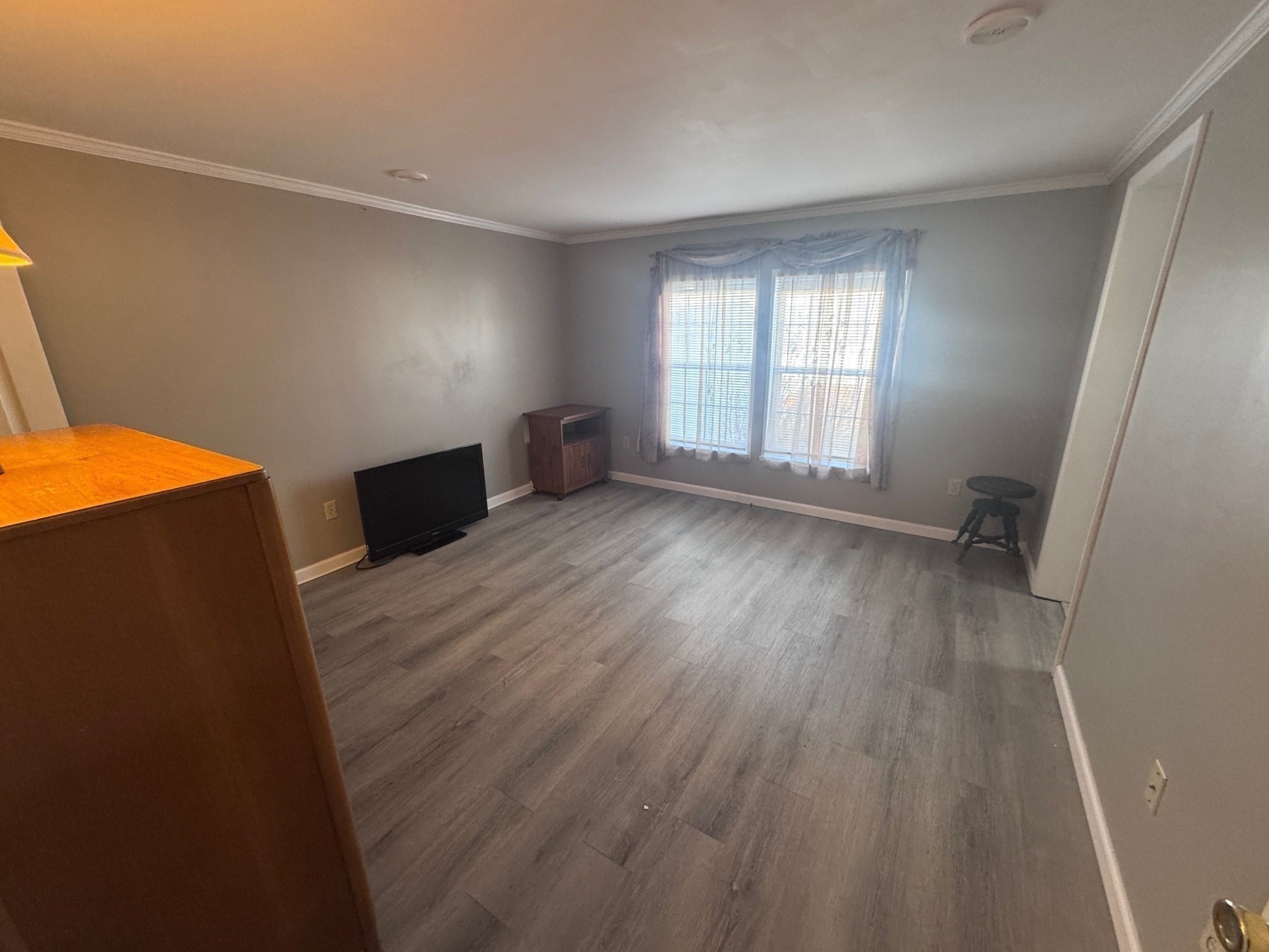 3 Round Table Rd Property Photo 15