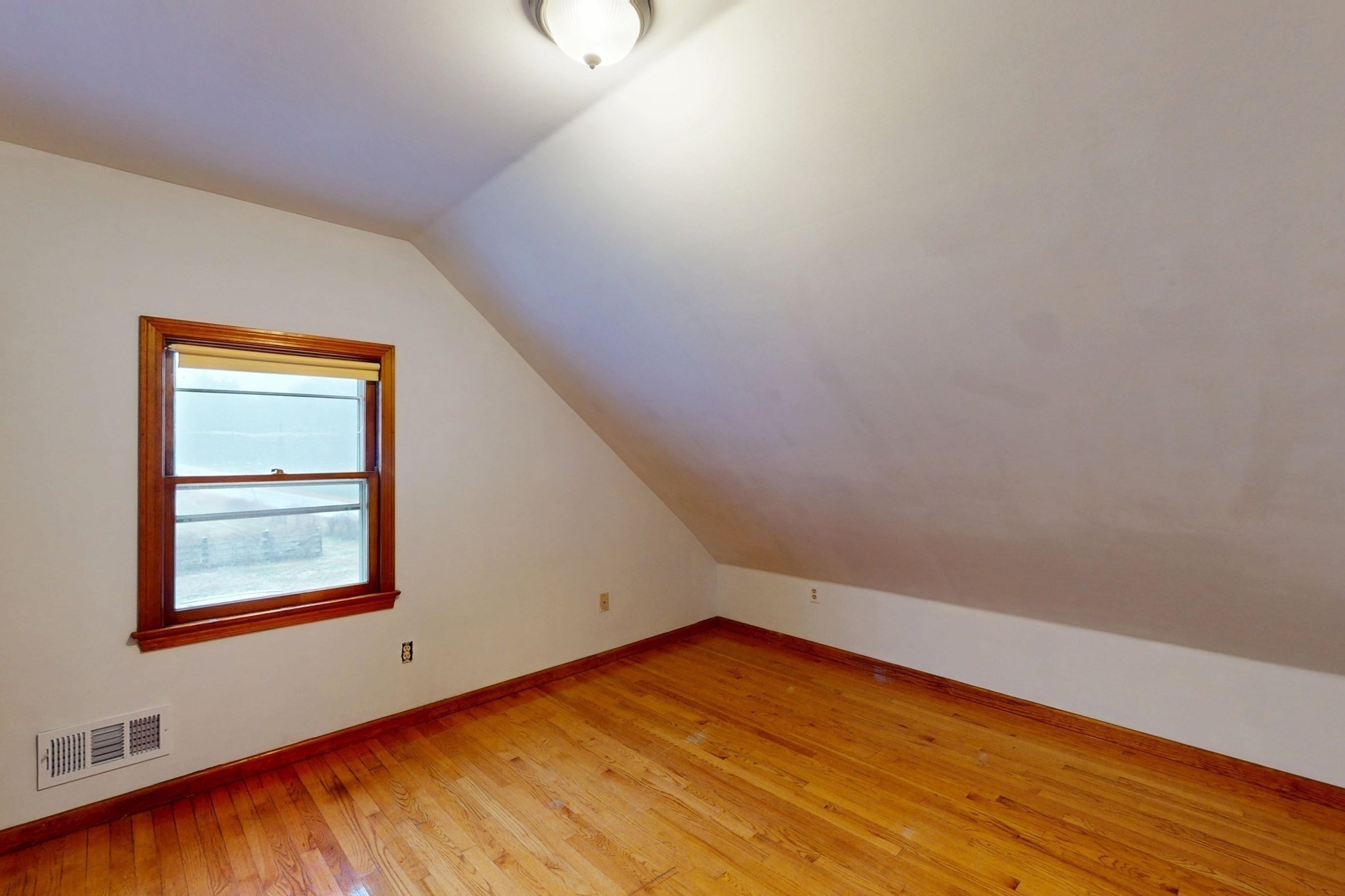 10 Depot Rd Property Photo 15
