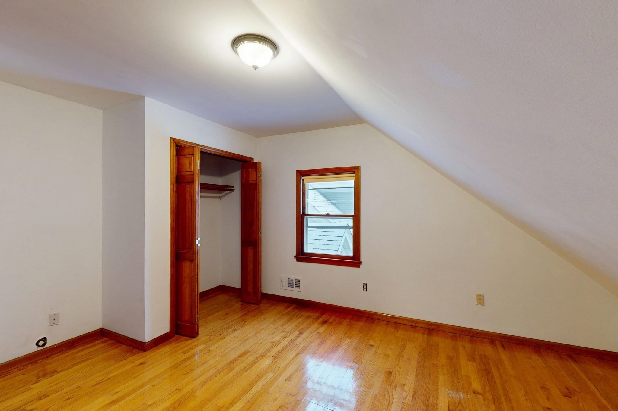 10 Depot Rd Property Photo 16