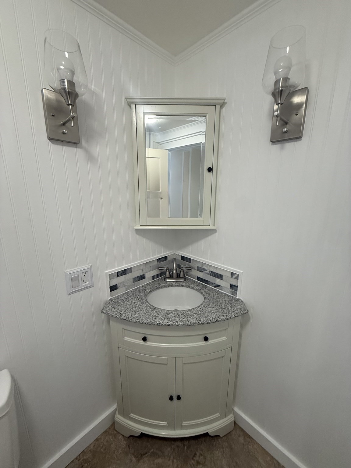 6 Center Street Property Photo 4