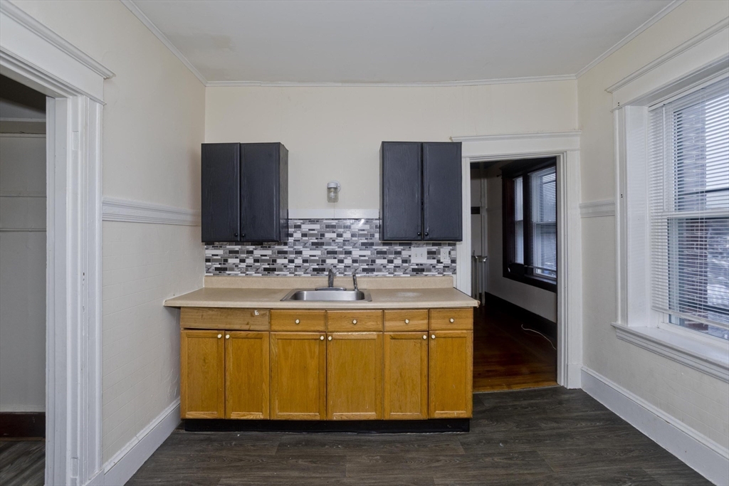 228 Belmont Ave Property Photo 15
