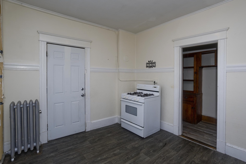228 Belmont Ave Property Photo 19