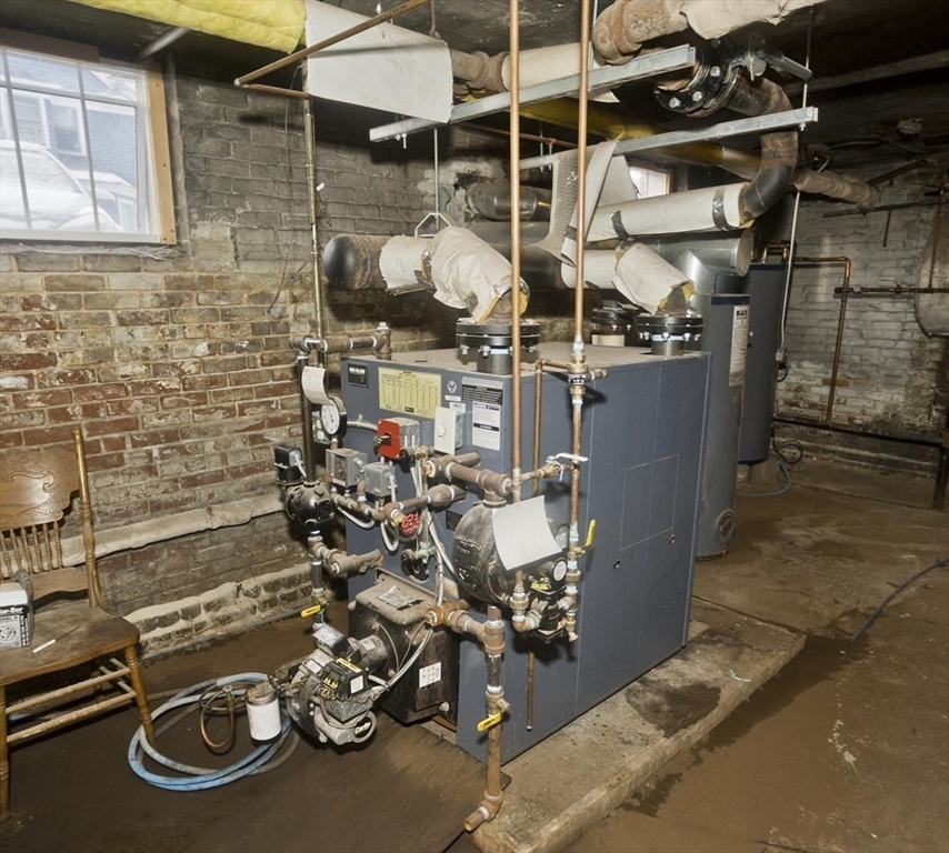 228 Belmont Ave Property Photo 35
