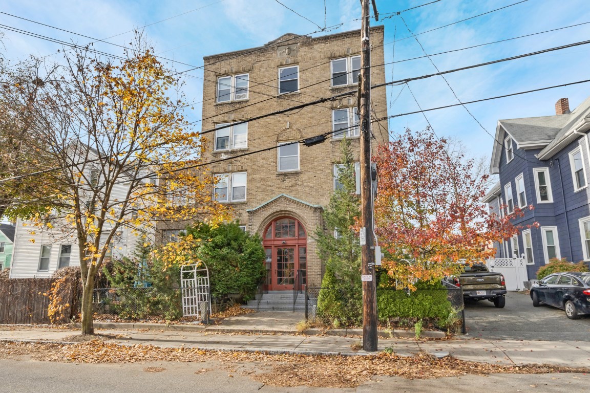 48 Tremont Street Property Photo 2