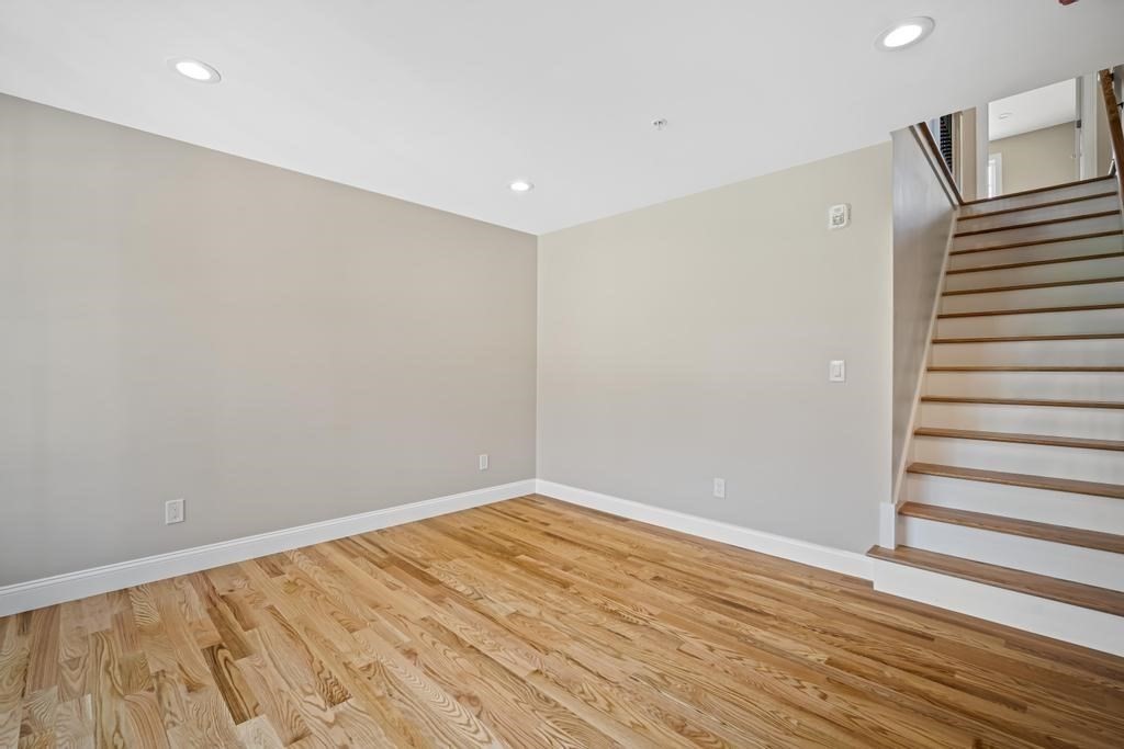 4 Sabrina Way # H Property Photo 19