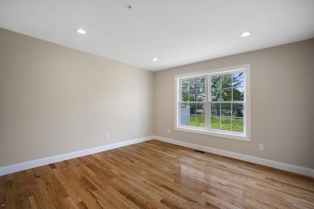 4 Sabrina Way # H Property Photo 24