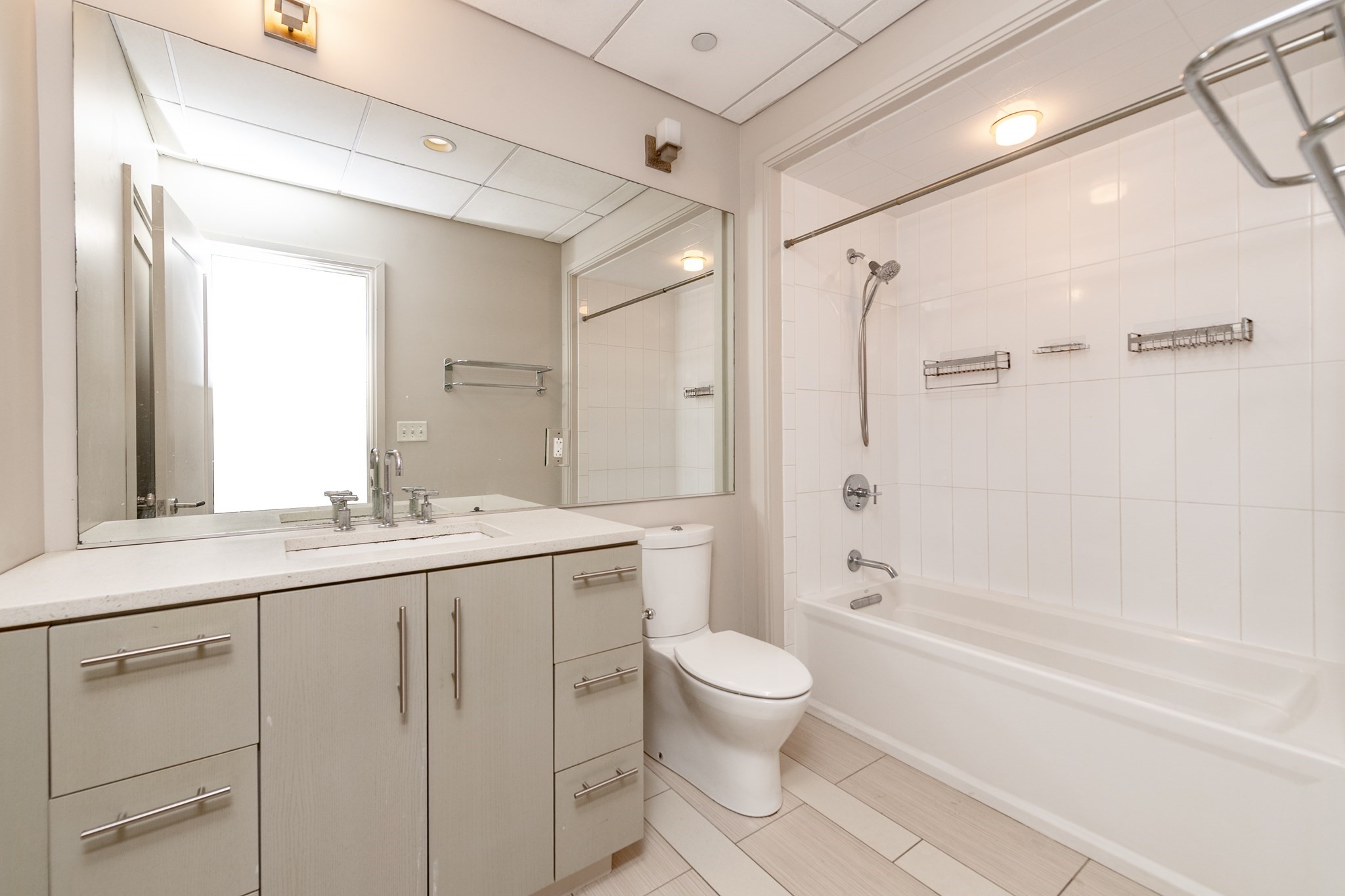 33 Third Avenue Property Photo 6