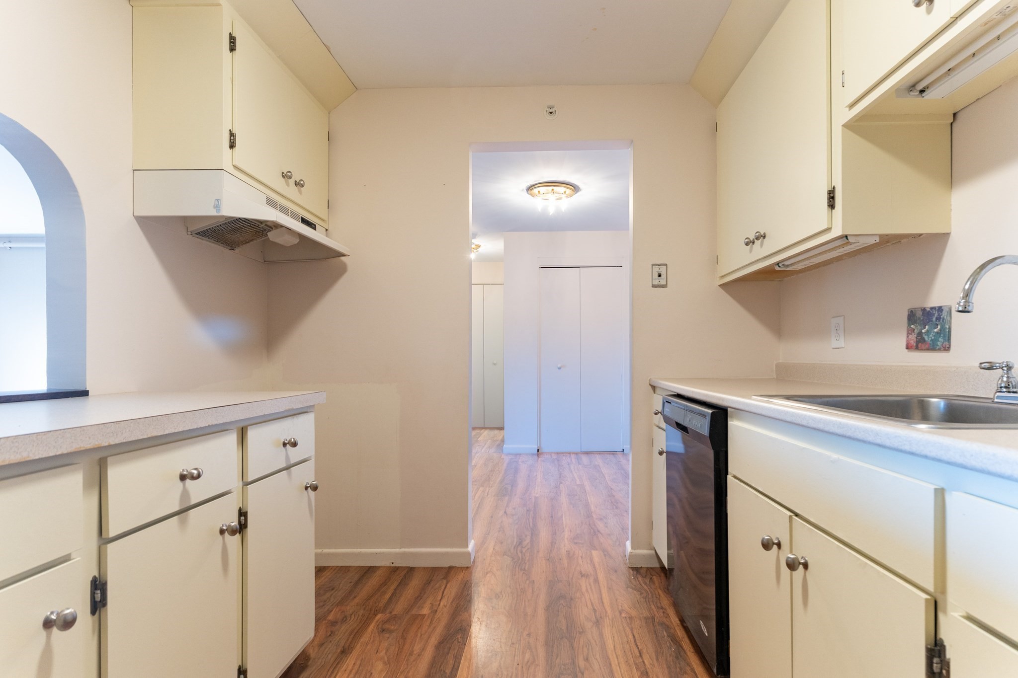 273 West Main St # B12 Property Photo 15