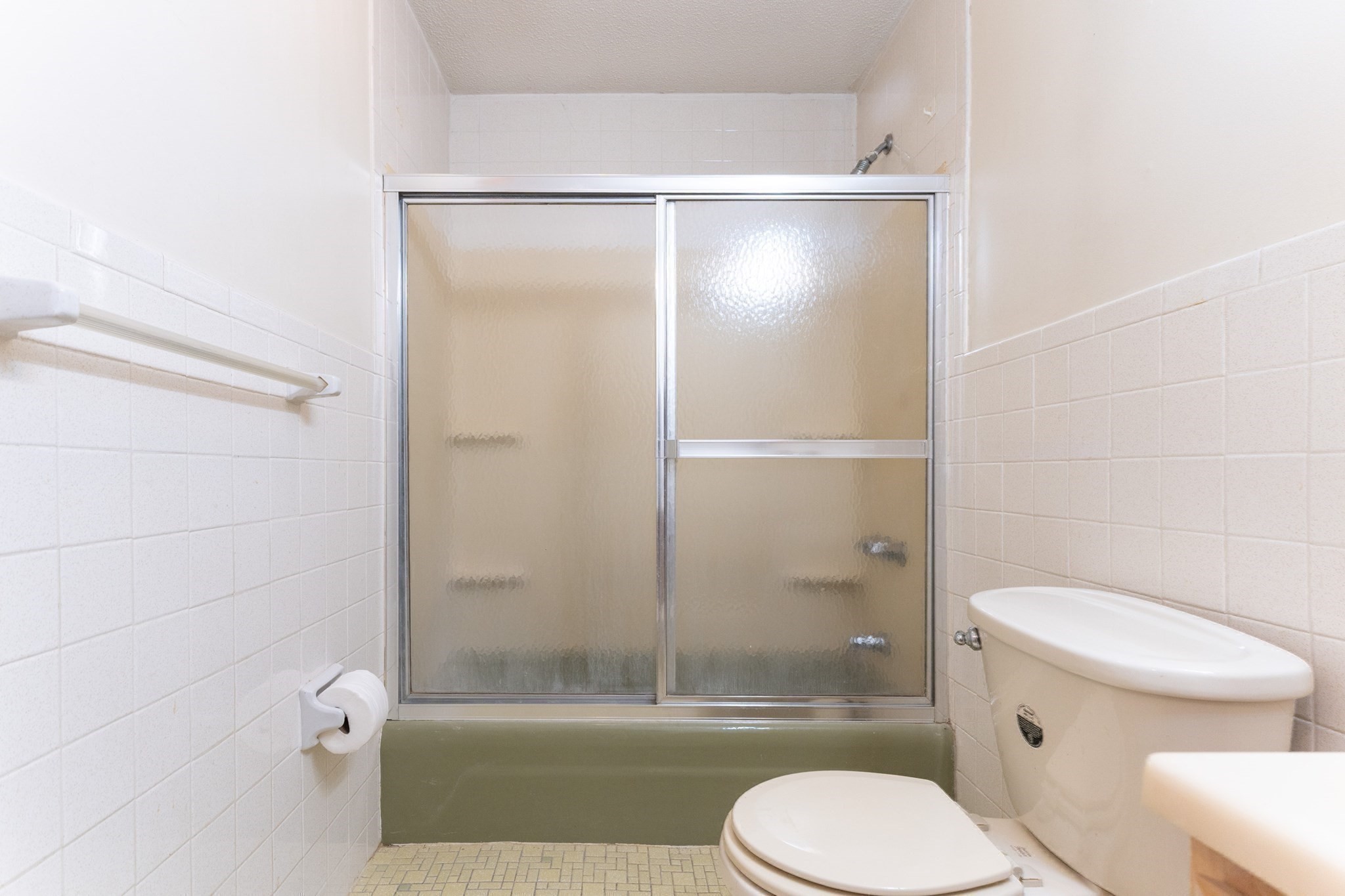 273 West Main St # B12 Property Photo 24