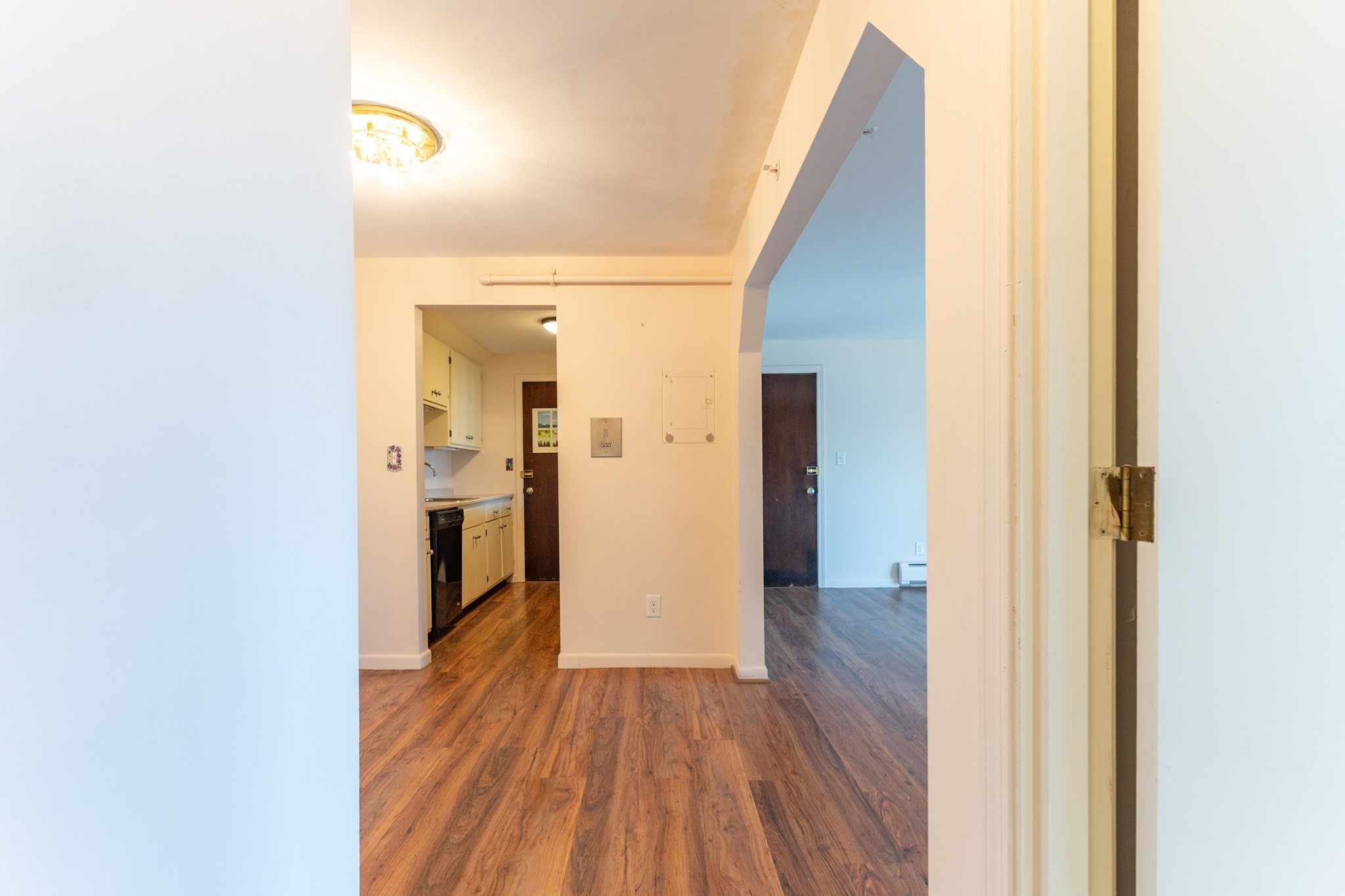 273 West Main St # B12 Property Photo 27