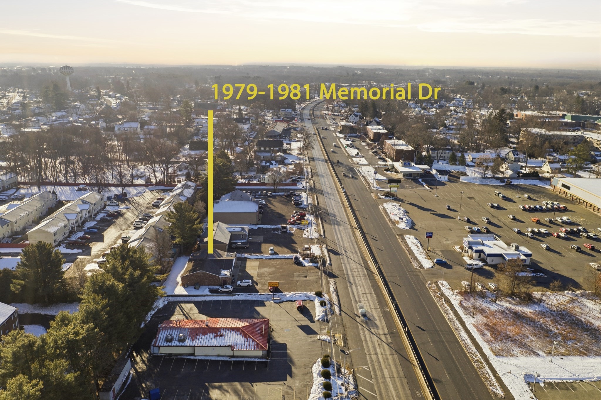 1979-1981 Memorial Dr Property Photo 15