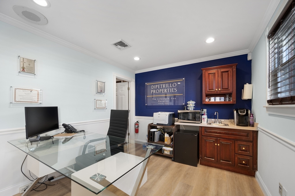15 Thomas St Property Photo 14