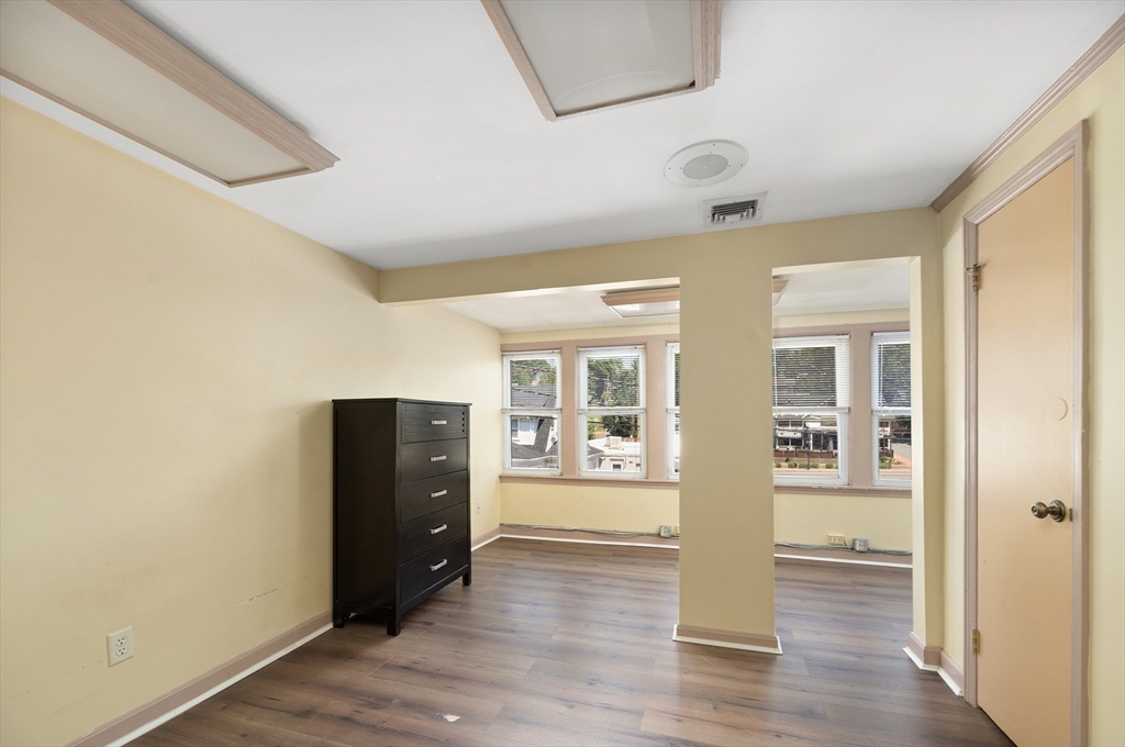 15 Thomas St Property Photo 35