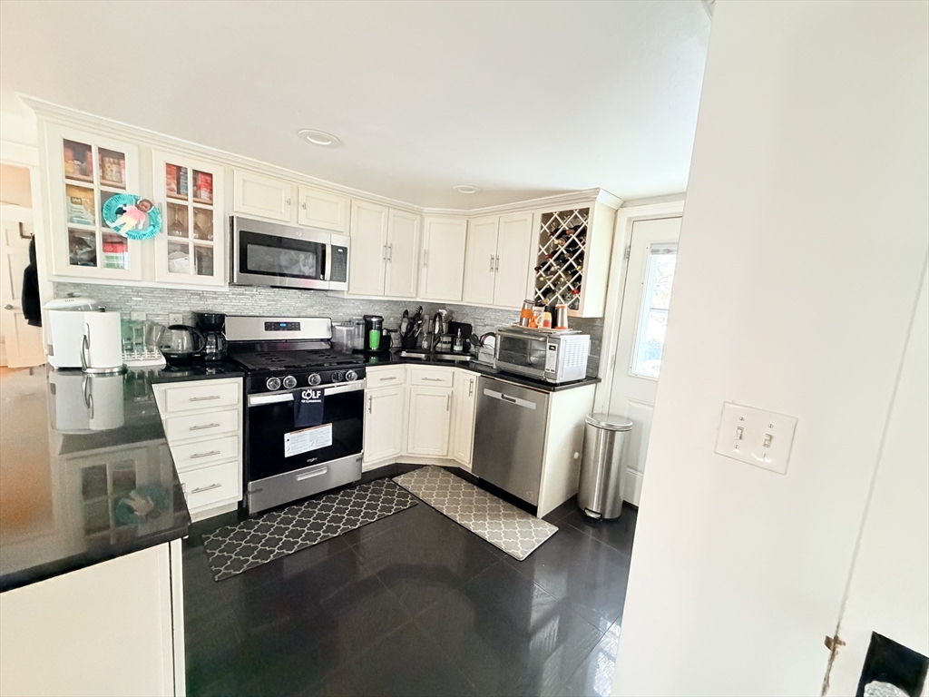 12 Danforth St Property Photo 6