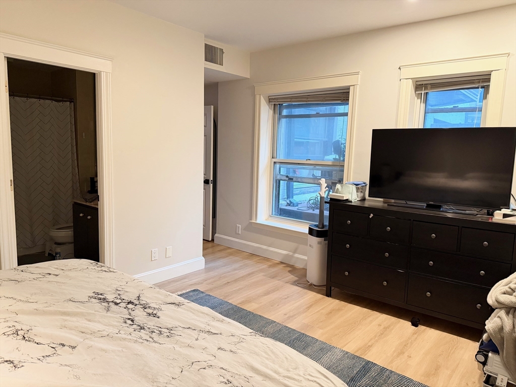 416 Commonwealth Ave # 408 Property Photo 13