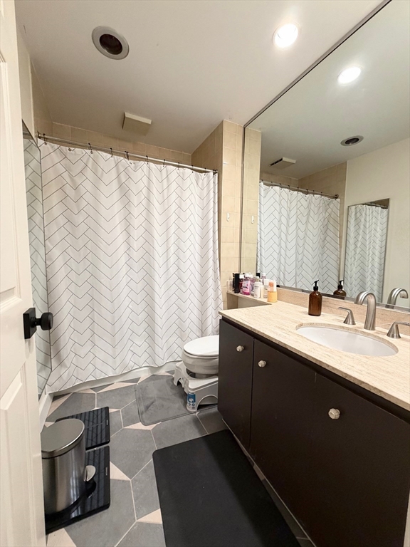 416 Commonwealth Ave # 408 Property Photo 15