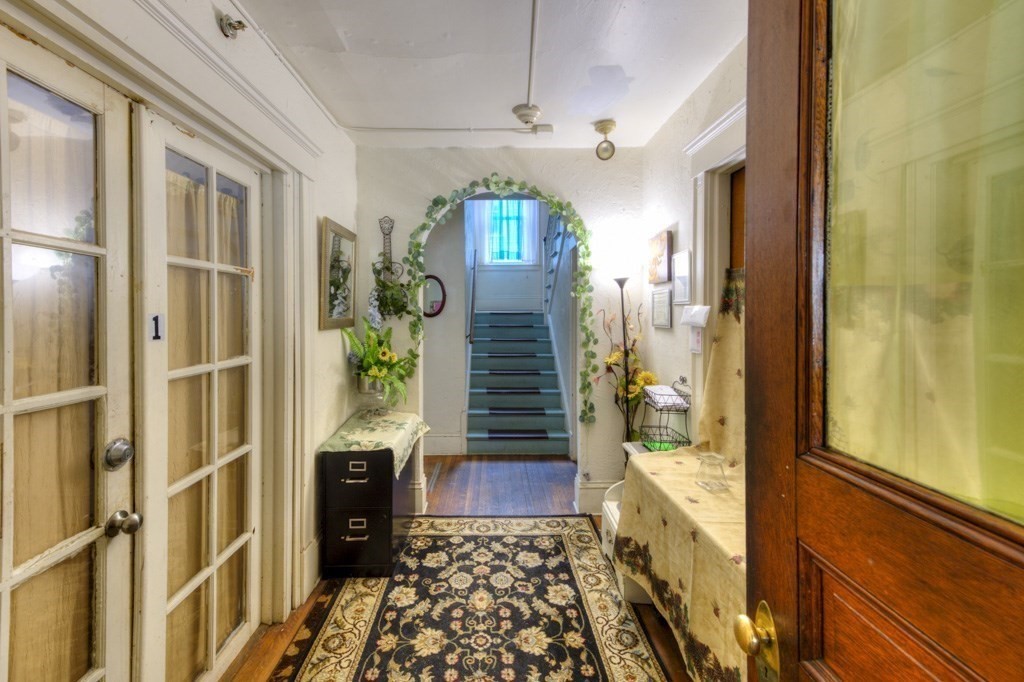 60 Fruit Street Property Photo 3