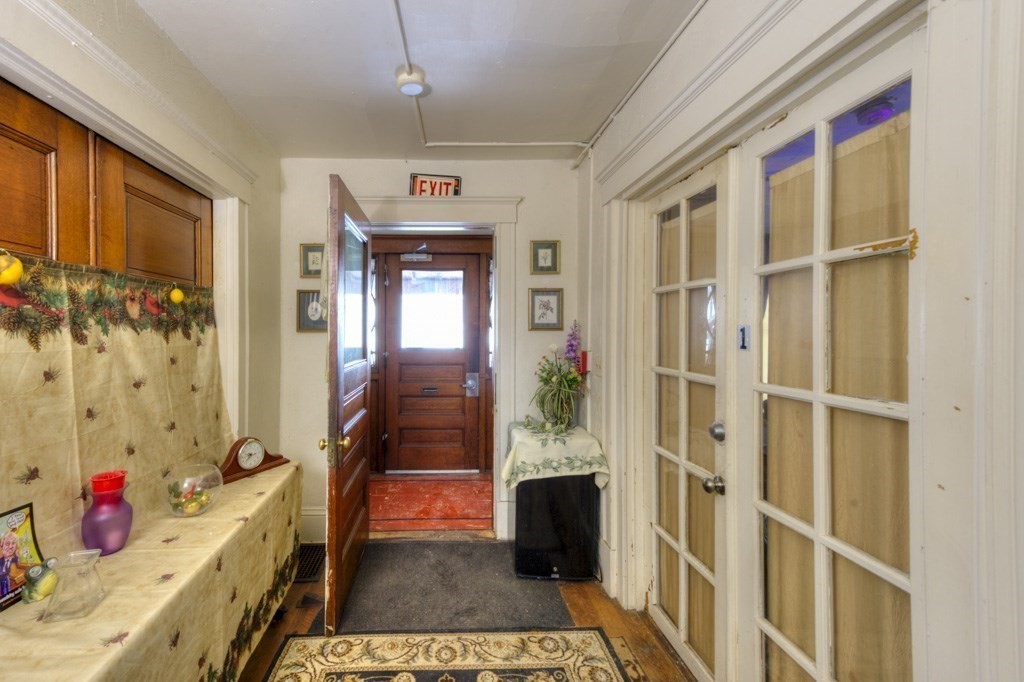 60 Fruit Street Property Photo 4