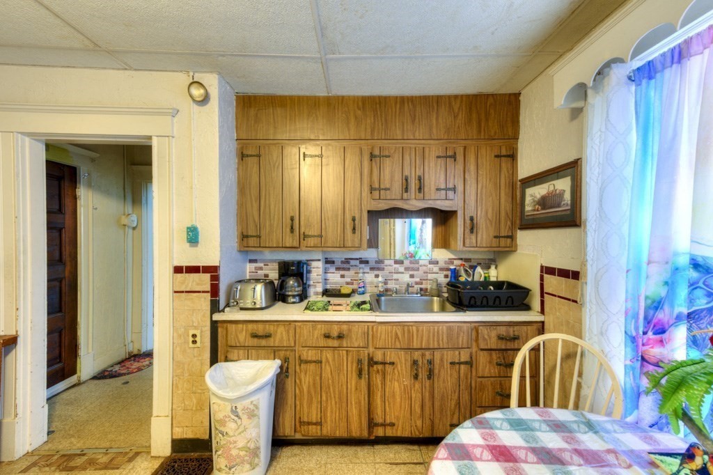 60 Fruit Street Property Photo 9
