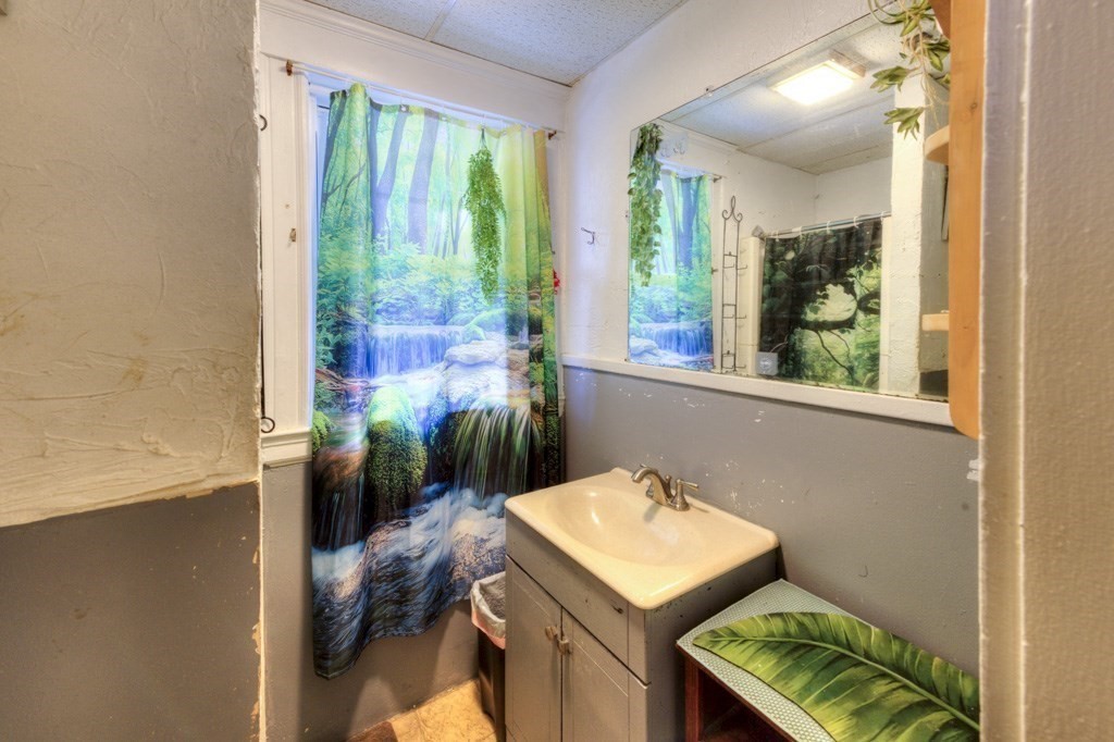 60 Fruit Street Property Photo 11