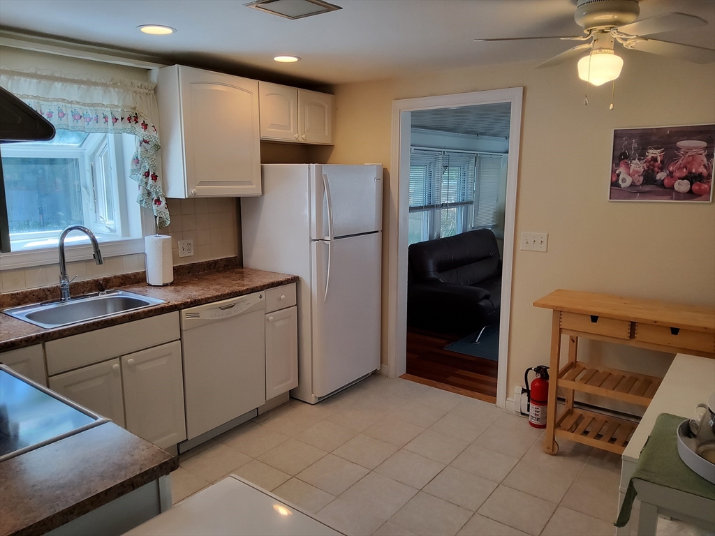 1696 Liberty St Property Photo 8