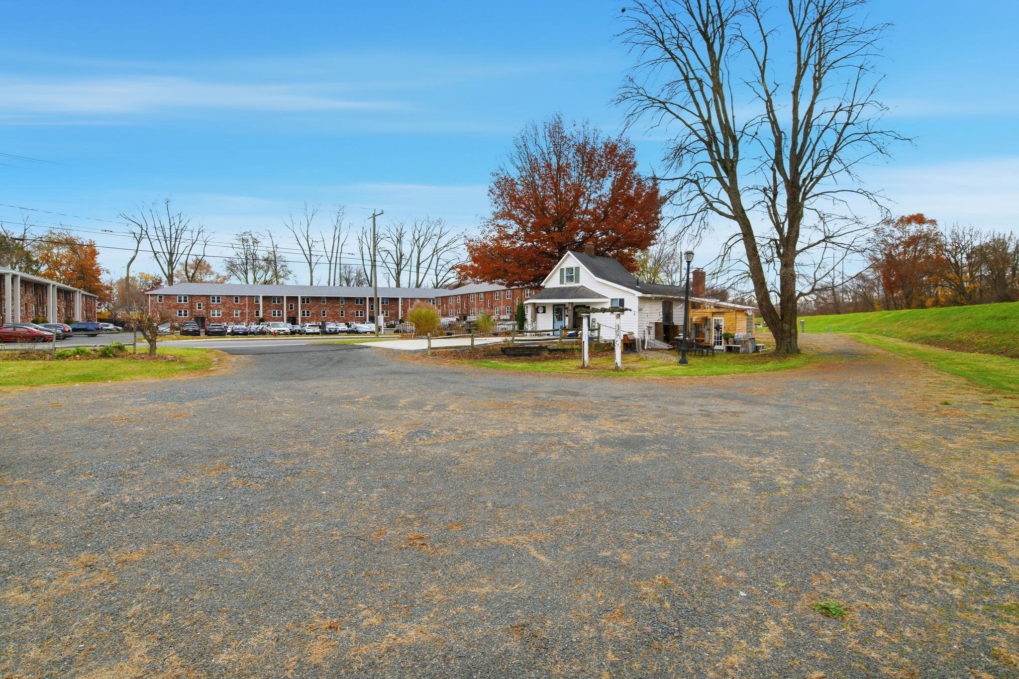 148 River St Property Photo 6