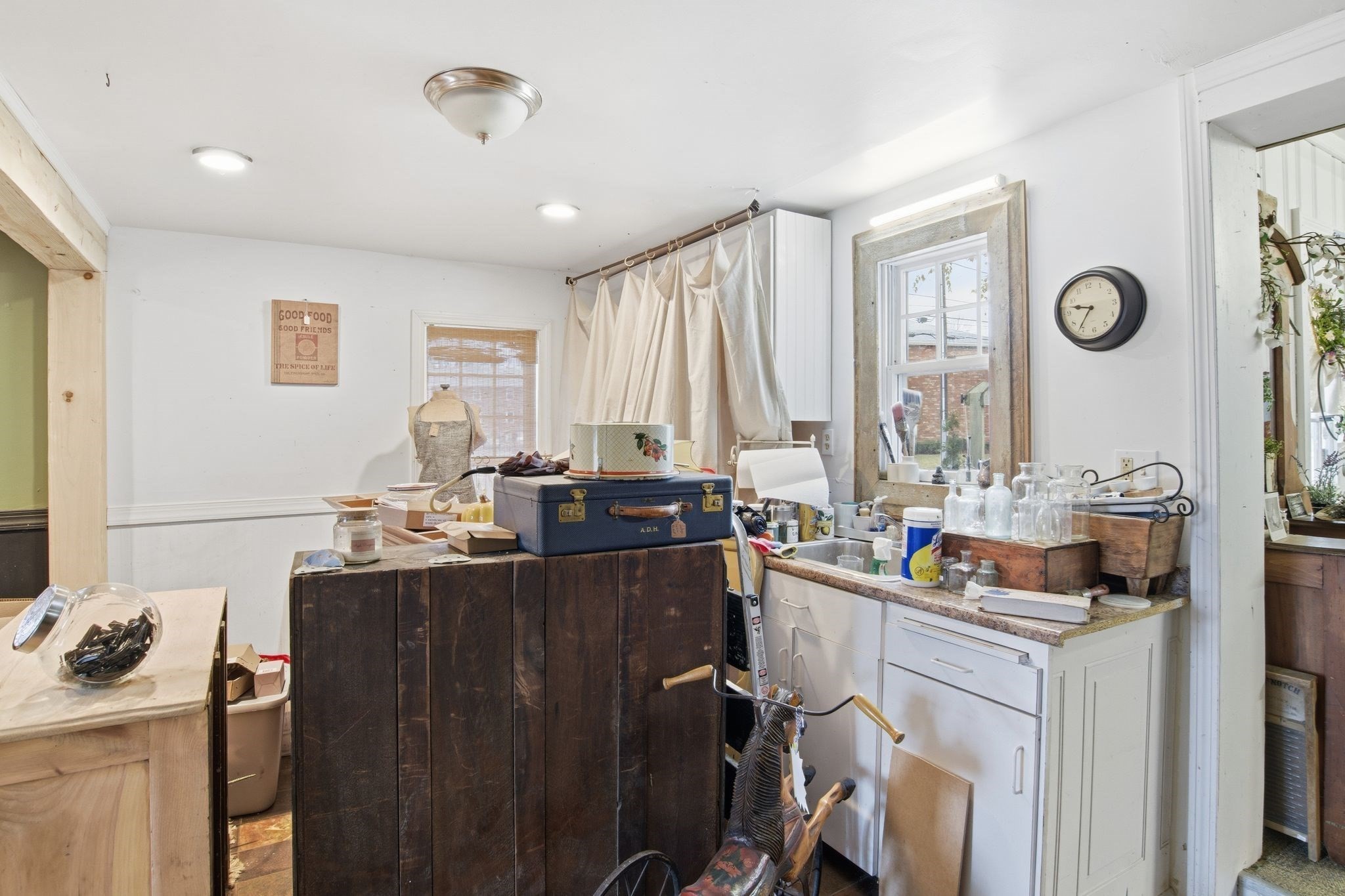 148 River St Property Photo 12