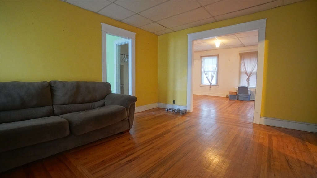 49 Upland St Property Photo 4