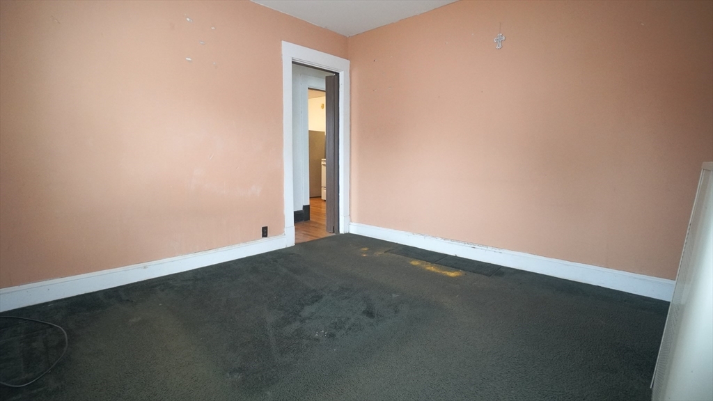 49 Upland St Property Photo 13