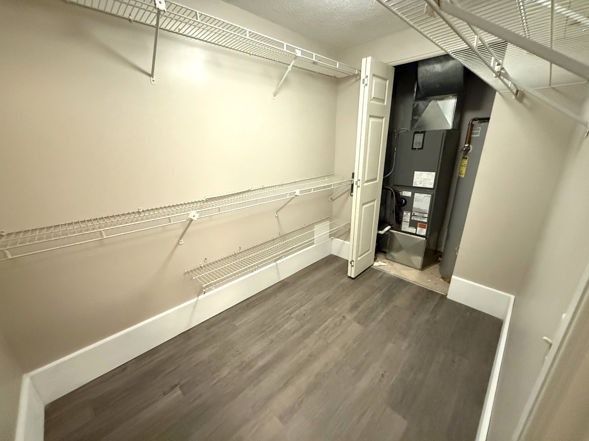 34 Sumner Ave # 208 Property Photo 6