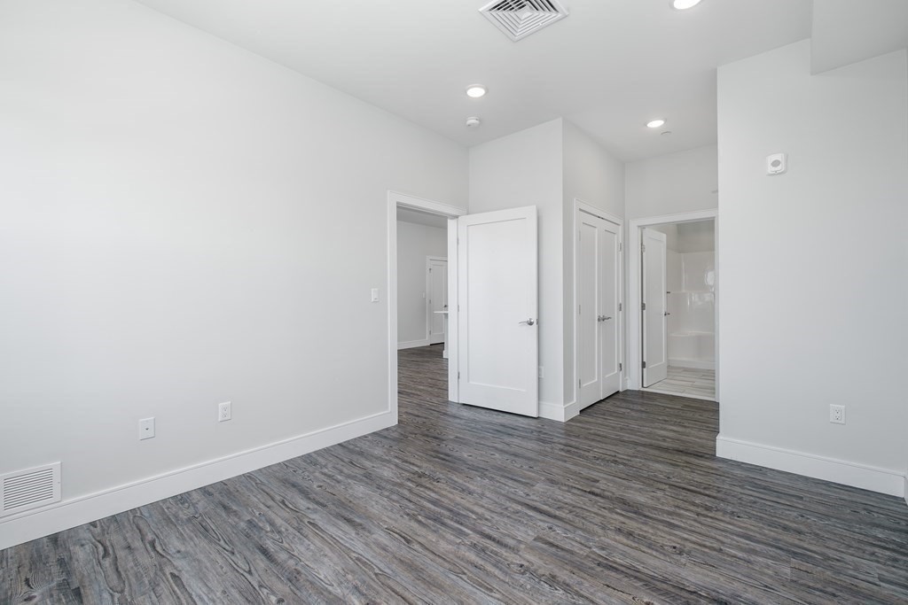 16 Laurel St # 201 Property Photo 16