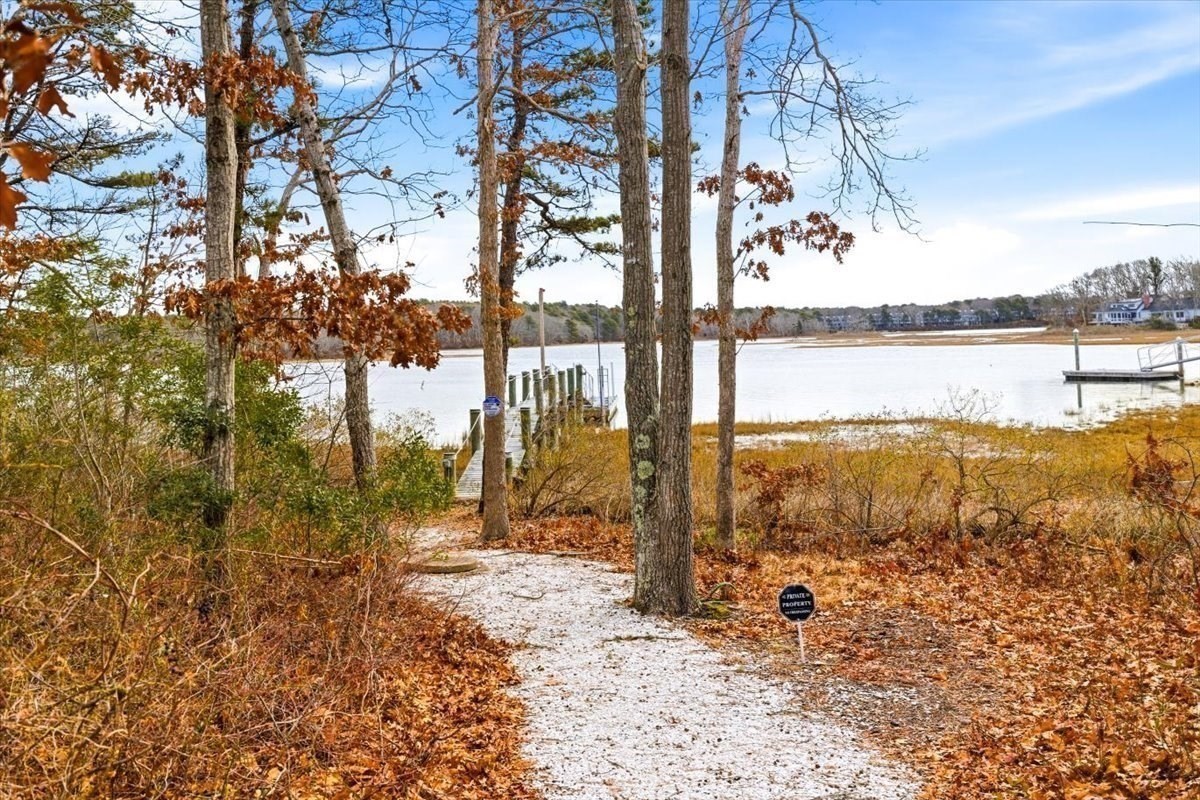 197 Monomoscoy Rd Property Photo 41