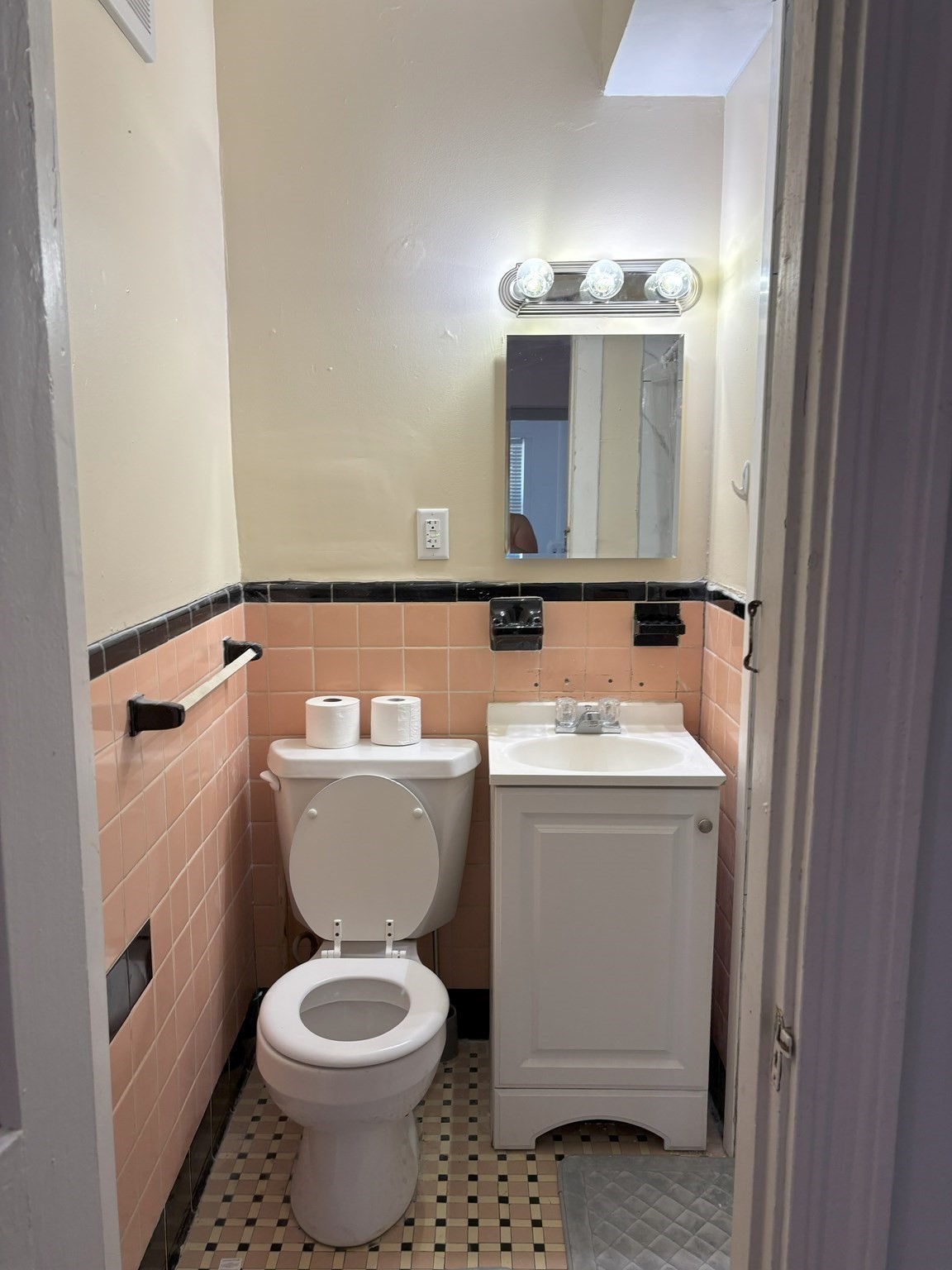5 Braemore Road # 10 Property Photo 7