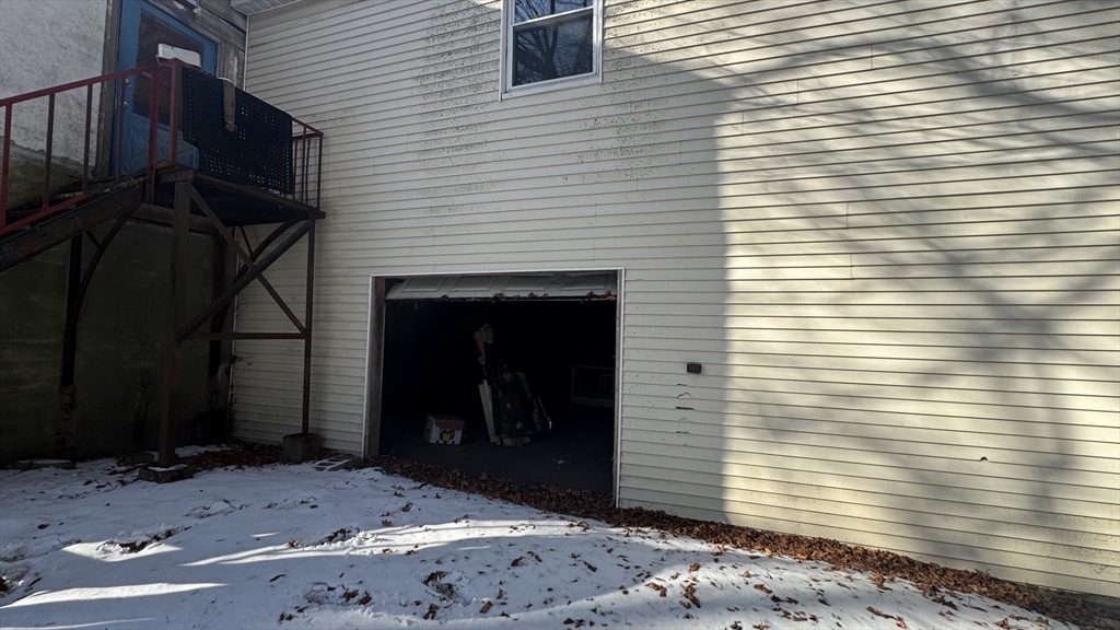 54 Commercial St Property Photo 5