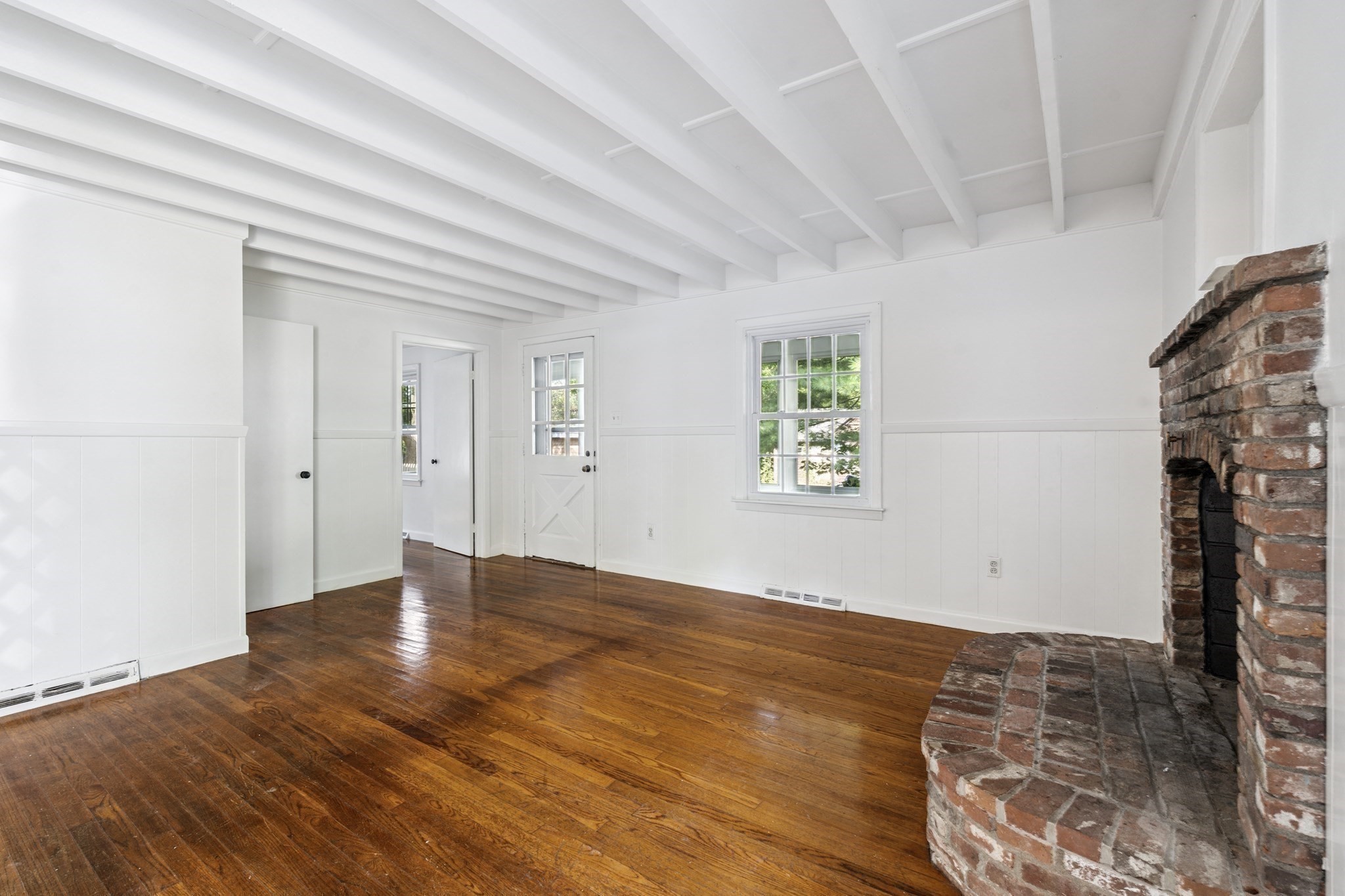 8 Captain's Lane Property Photo 5