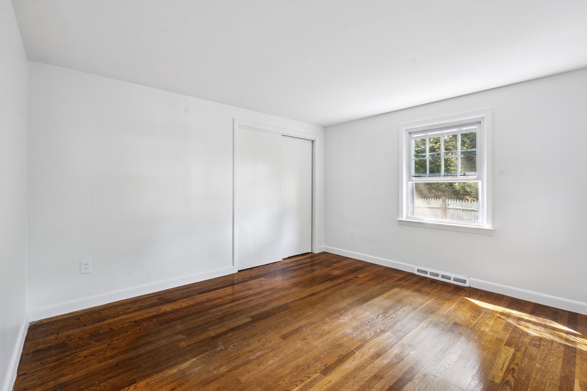 8 Captain's Lane Property Photo 9