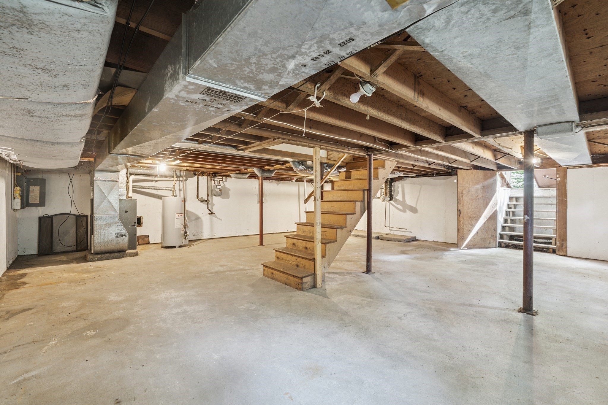 8 Captain's Lane Property Photo 15