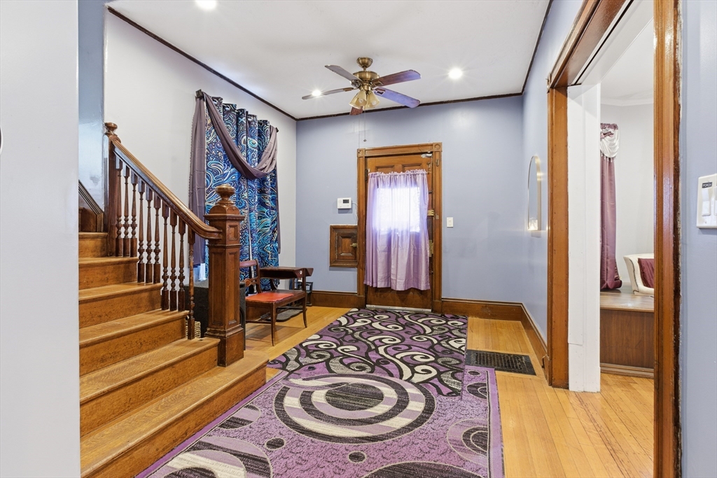 35 Algonquin St Property Photo 3