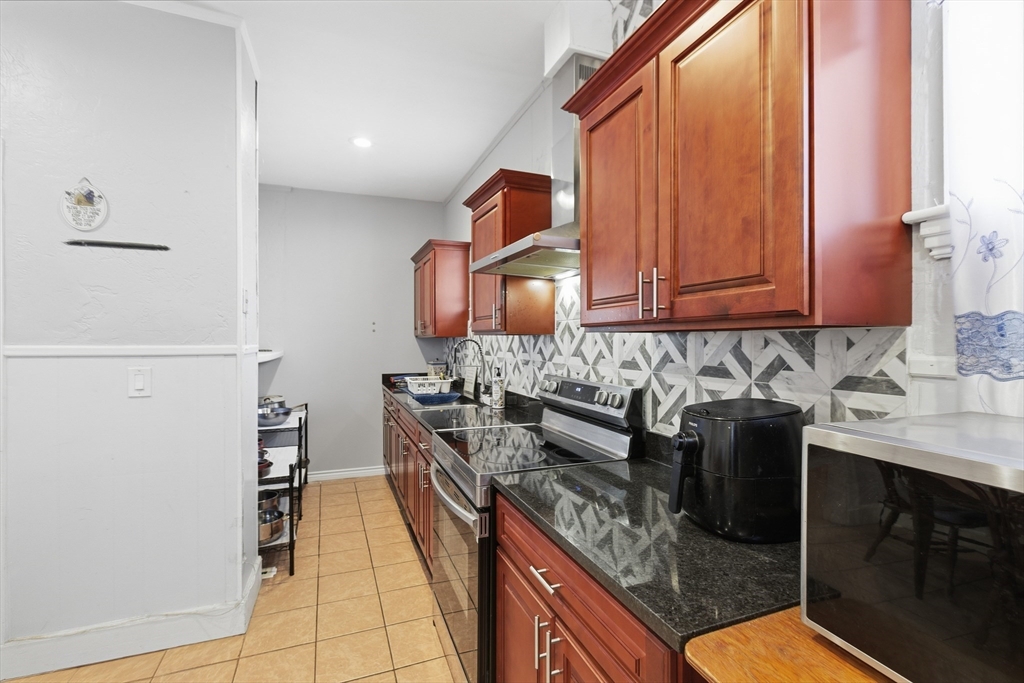 35 Algonquin St Property Photo 13