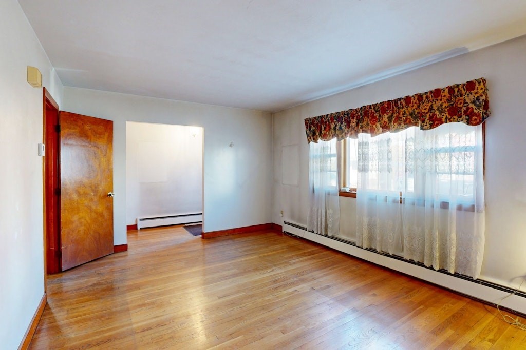 61 Fawndale Rd Property Photo 4