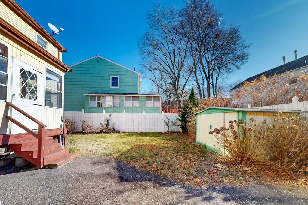 61 Fawndale Rd Property Photo 22