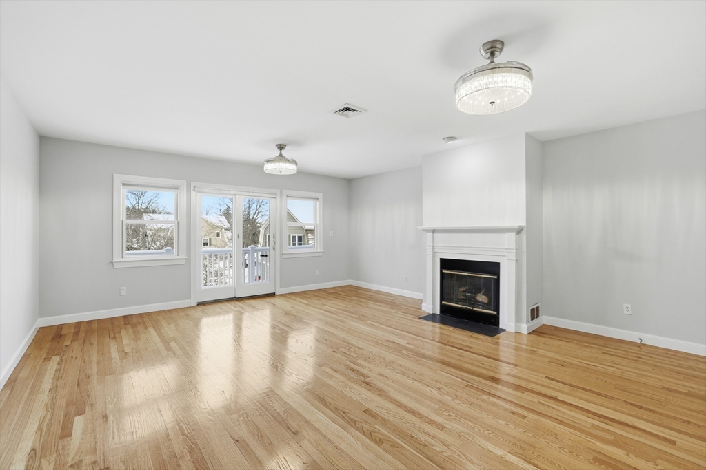 74 Branch St # 15 Property Photo 7