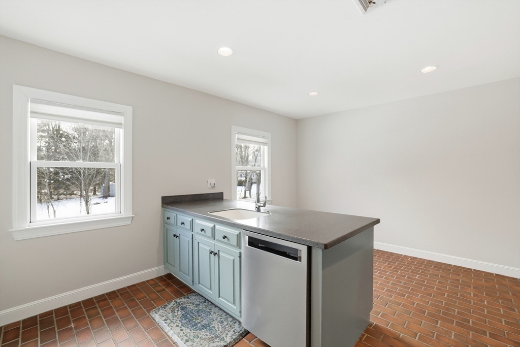 74 Branch St # 15 Property Photo 13