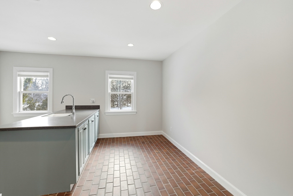 74 Branch St # 15 Property Photo 14