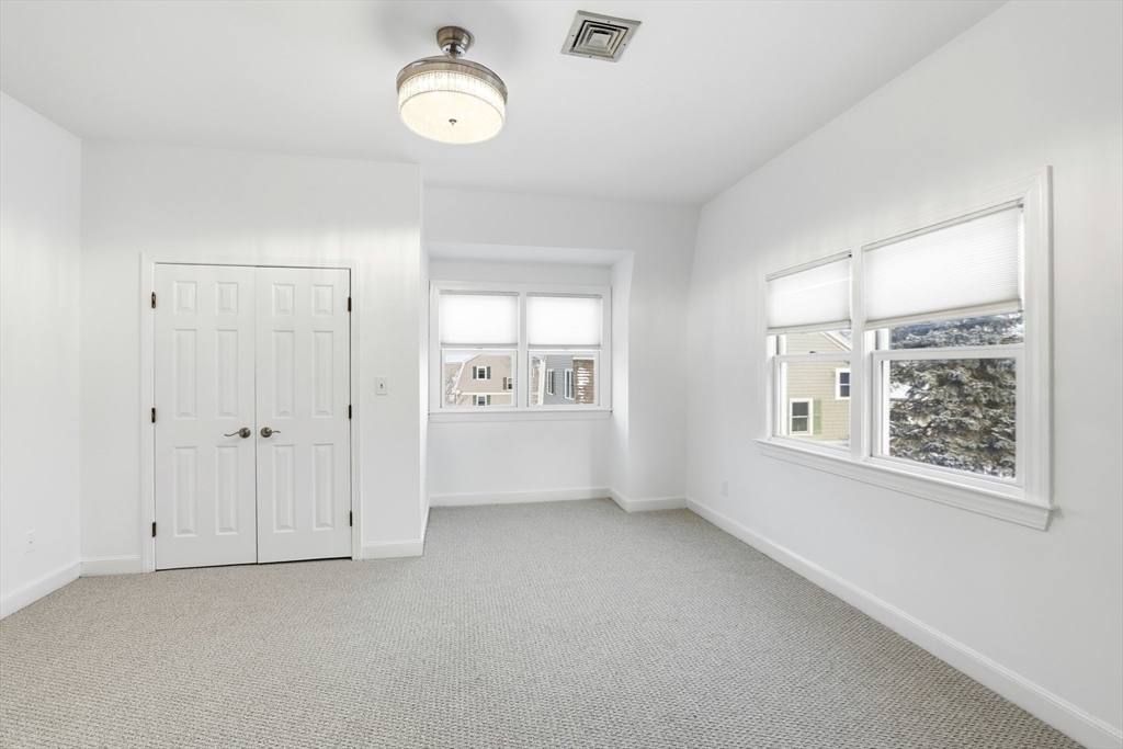 74 Branch St # 15 Property Photo 18