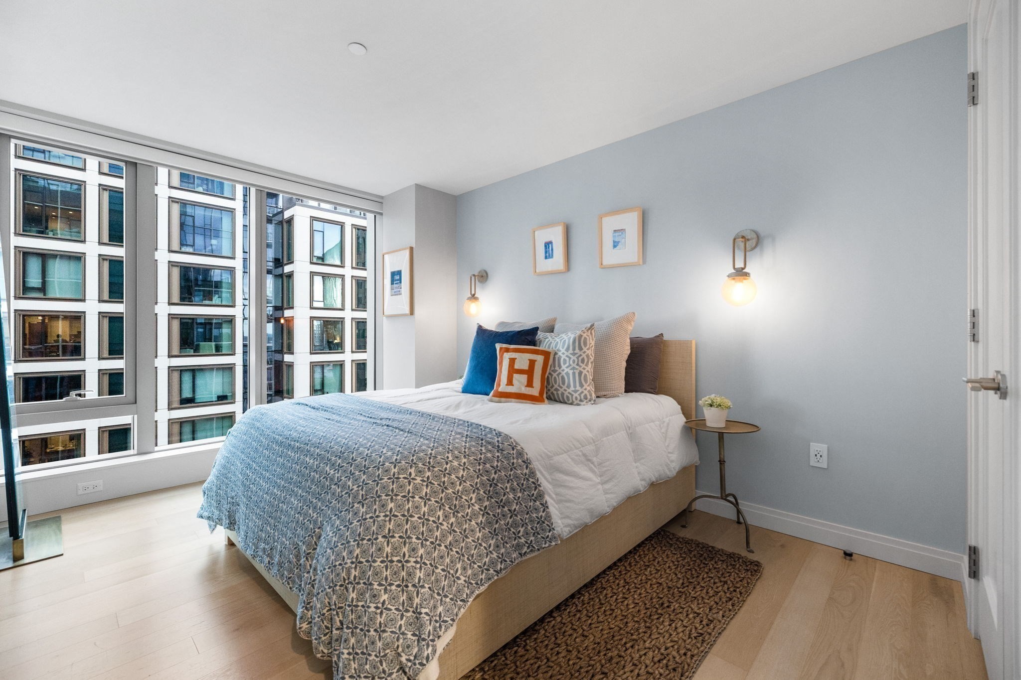 135 Seaport Blvd # 1503 Property Photo 10