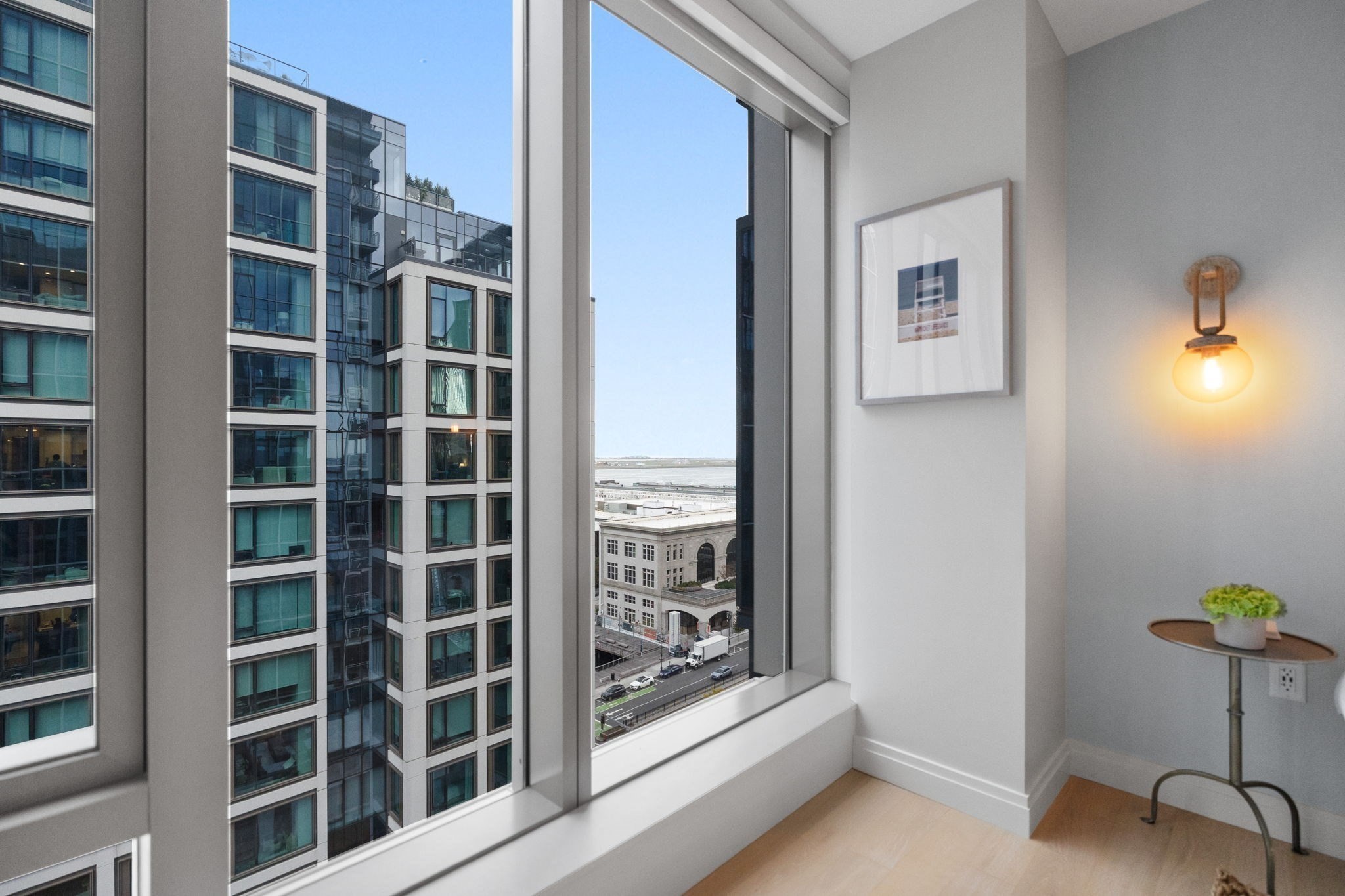 135 Seaport Blvd # 1503 Property Photo 11